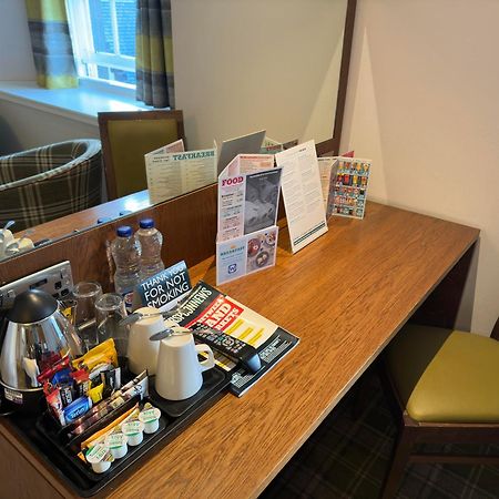 דנפרמליין The Guildhall And Linen Exchange Wetherspoon מראה חיצוני תמונה