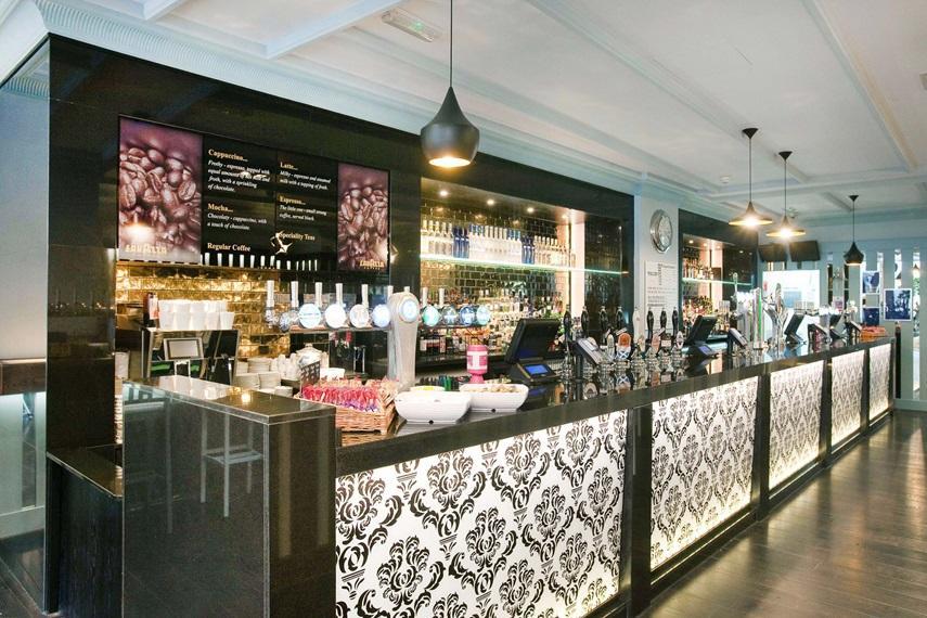 דנפרמליין The Guildhall And Linen Exchange Wetherspoon מראה חיצוני תמונה